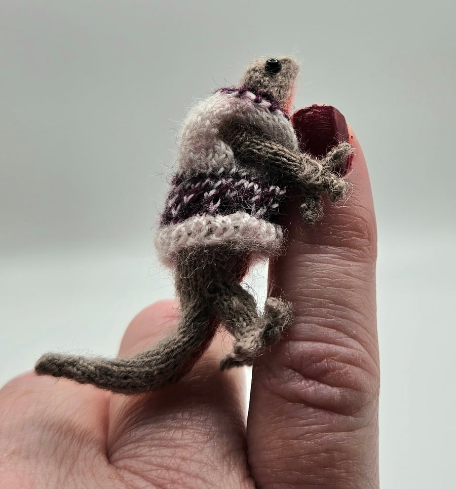 Miniature Fully Poseable Newt