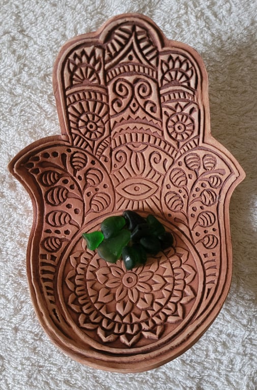 'Hamsa Hand' curved dish