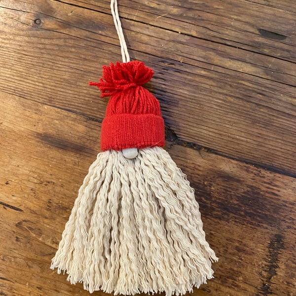  Red Wool Gonk (734)