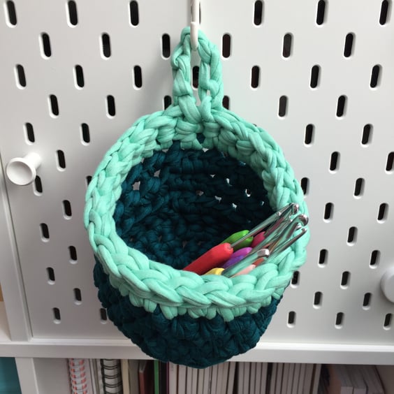 Small crochet hanging basket, pegboard basket - teal and green