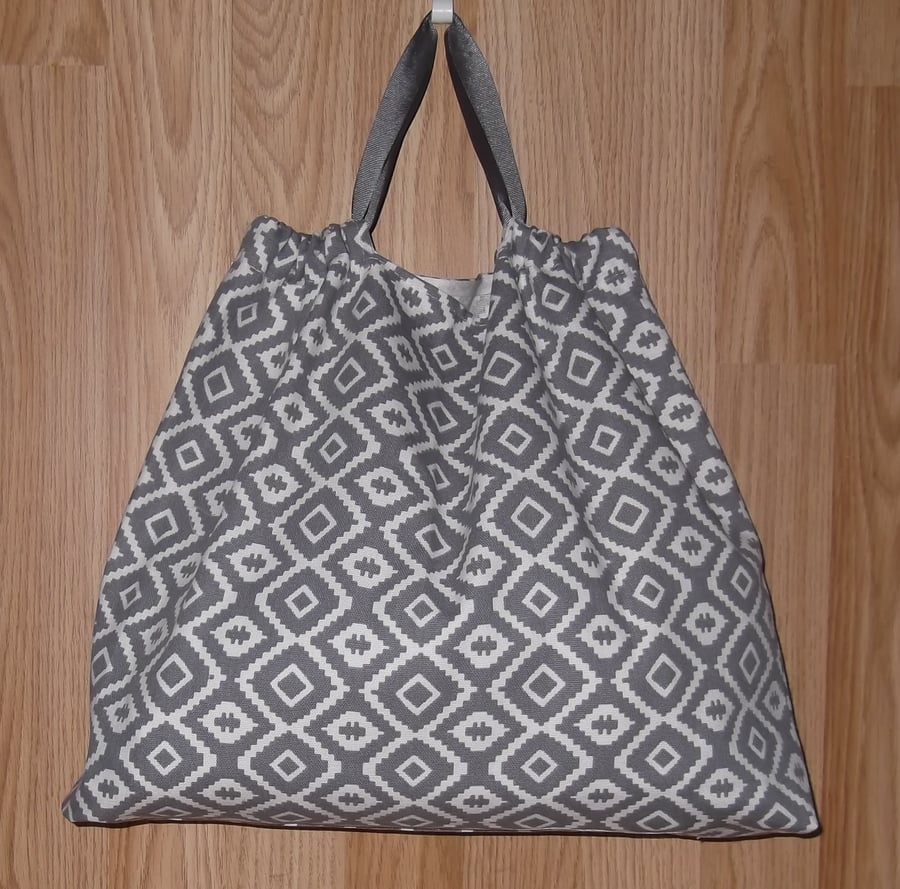 Bag Grey geo print Handy modern Shopper. Handmade. One off