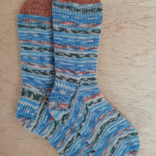 Socks, hand knitted, Van Gogh,THE STARRY NIGHT, adult MEDIUM size 5-6 