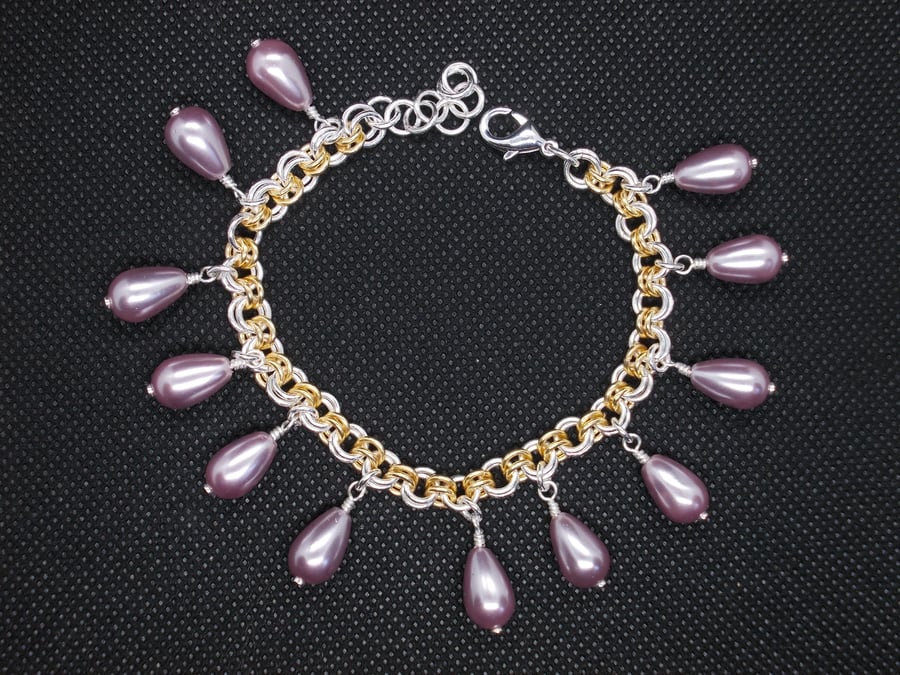 Shell pearl drop chainmaille bracelet