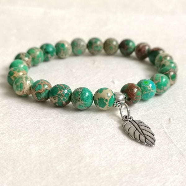 Green jasper semi precious stretchy bracelet with leaf charm