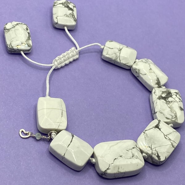 Knotted white cord bracelet with rectangular howlite stones 