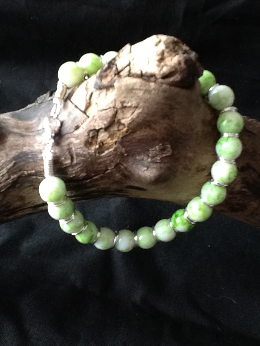 SALE - Bracelet Green veined glass bead and jump ring