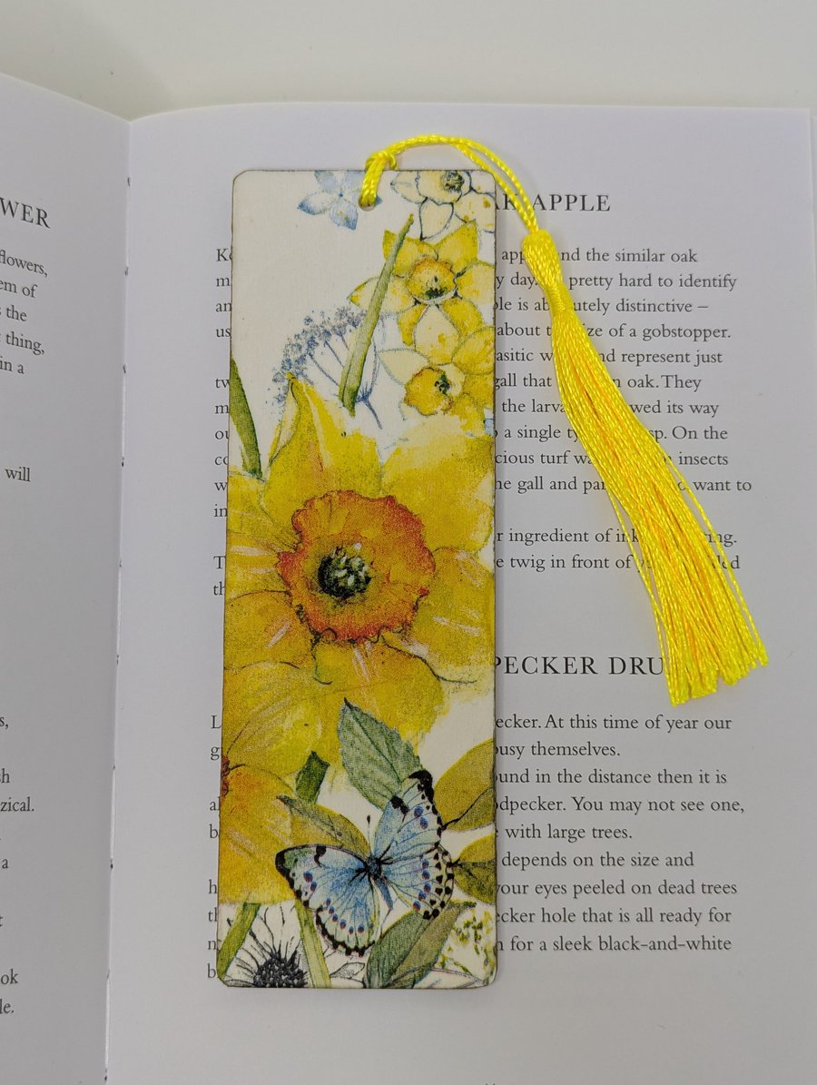Daffodils wooden bookmark, spring flowers, gift for Mothers day