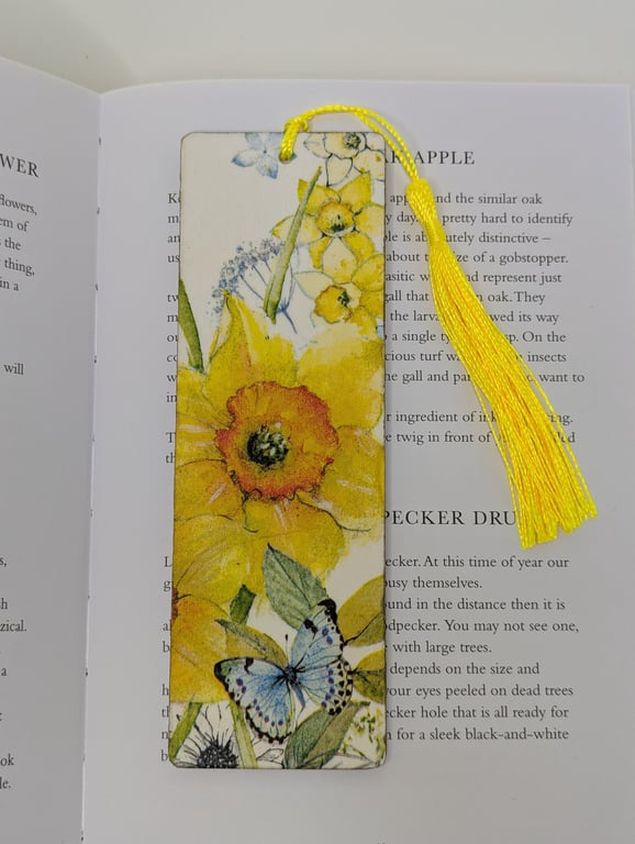 Daffodils wooden bookmark, spring flowers, gift for Mothers day