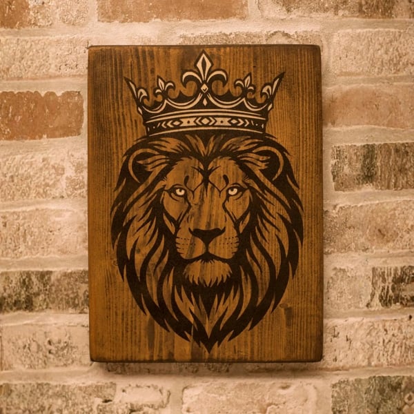 Reclaimed Wood King Lion Wall Art, Handmade Wall Hanging, Rustic Home Décor