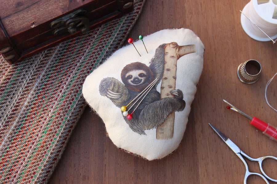 Sloth Welsh Tweed Magnetic Pin Cushion - Animal Plush Needle Minder Gift
