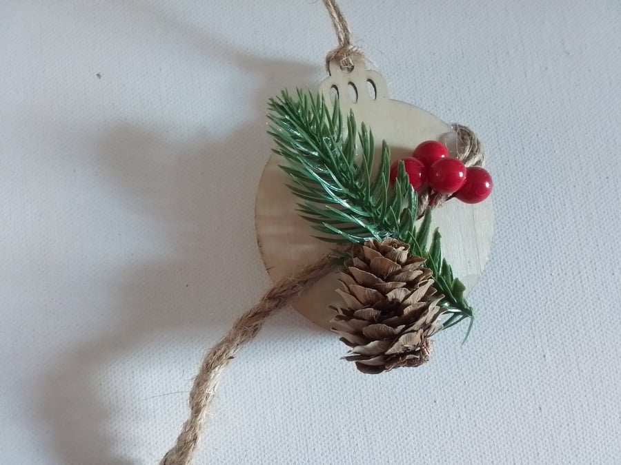Christmas bauble. Handmade bauble. Ref 486