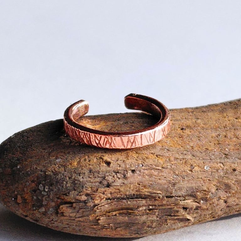 Copper Ear Cuff for Helix or Conch - Hammer Textured - 2mm 