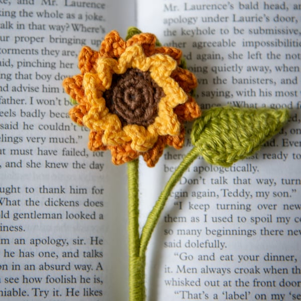 Sunflower Crochet Bookmark (honey colour palette)