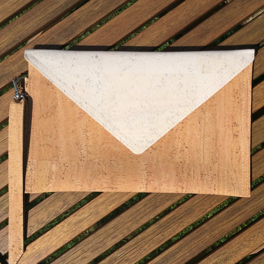 Clutch bag, natural and cream cork 