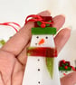 Traditional snowman Christmas decoration in fused glass - Image 2