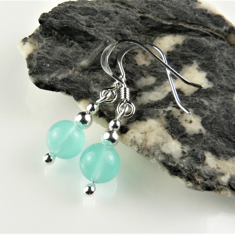 Sterling silver & 6mm (-) Sea glass drop earrings, in a gift box (S)