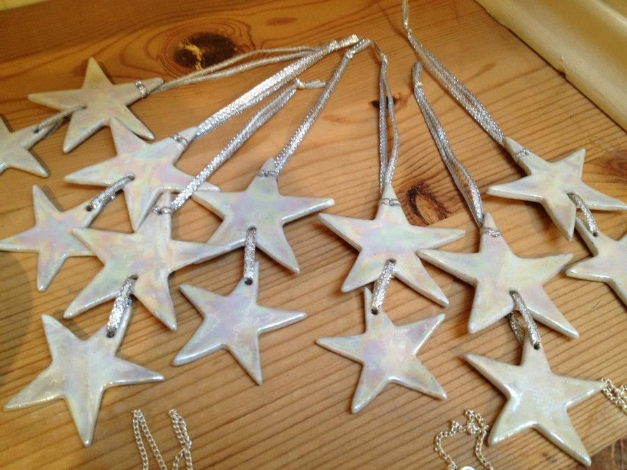 Duo star white & mother of pearl lustre ceramic hanging decoration
