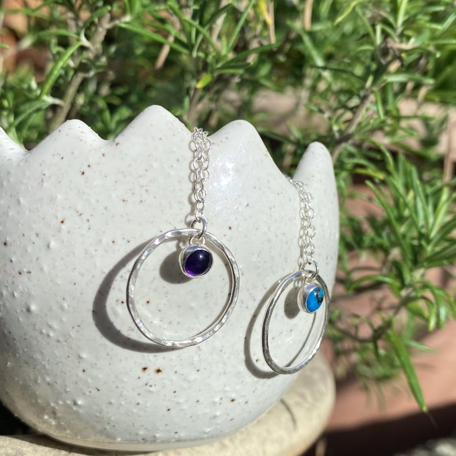 Semi precious stone and textured silver circle necklace