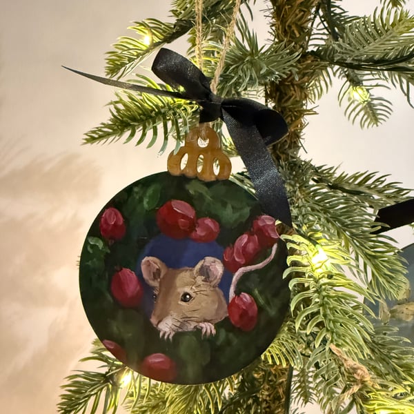 Hand Painted Mouse in Wreath Christmas Decoration 