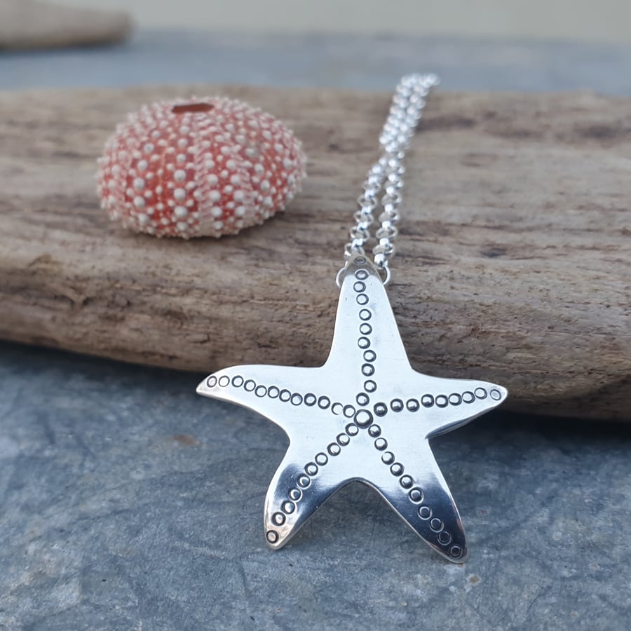 Silver starfish pendant