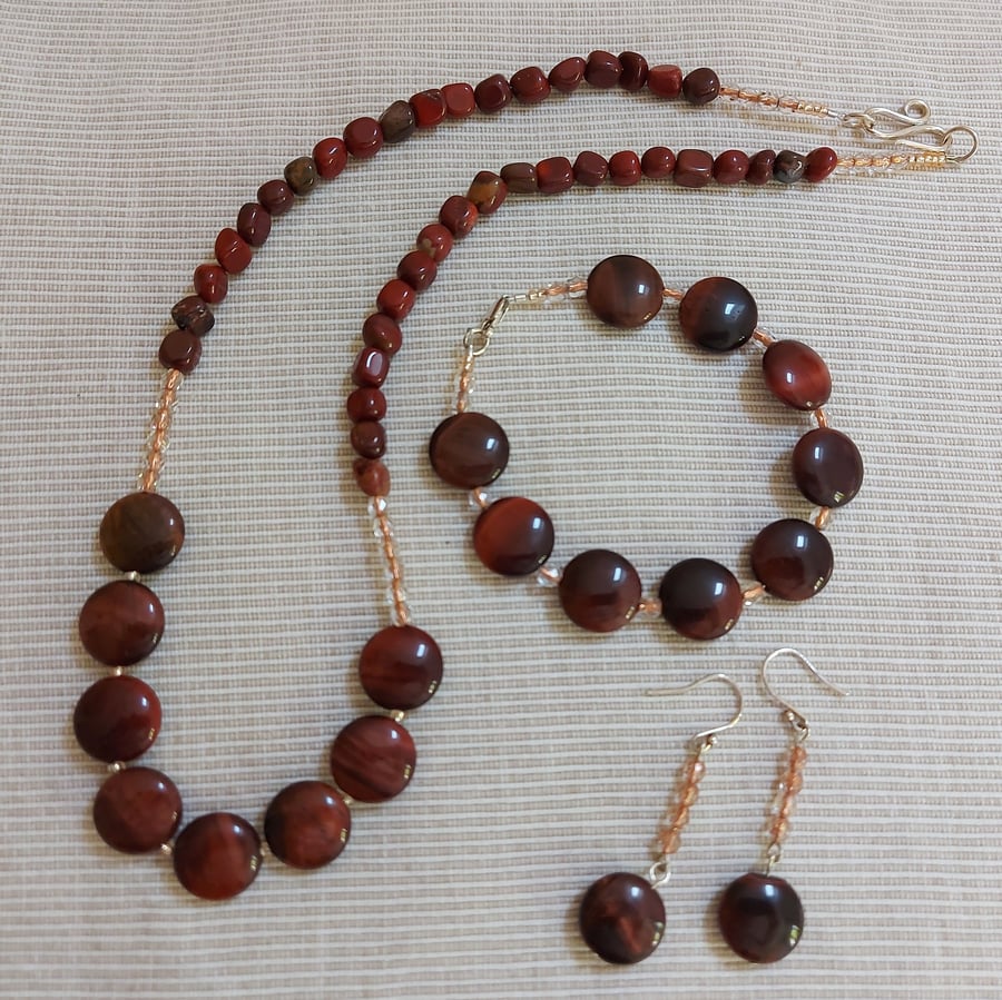Jewellery set, 3-piece with red tiger's eye, jade, crystal and sterling silver