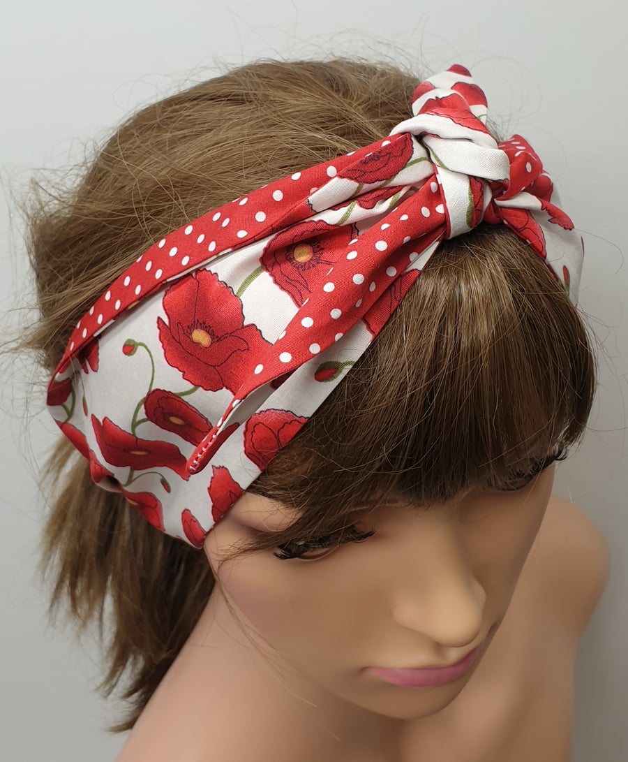 Women reversible red poppies and polka dots headband. 