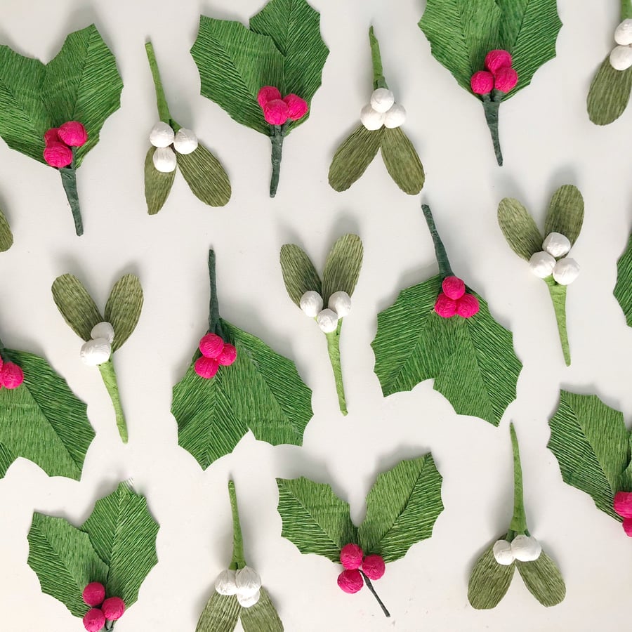 6 pieces Mistletoe and Holly Picks