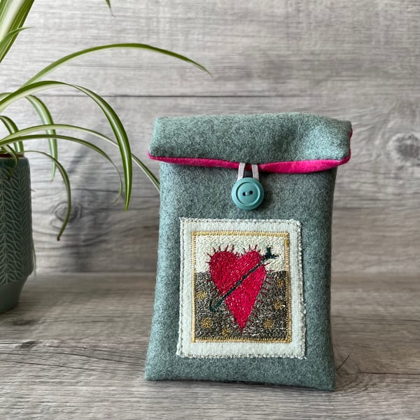 Heart and Arrow Embroidered Wool Button Purse Pouch 