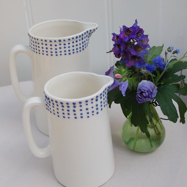 blue slip dot jugs