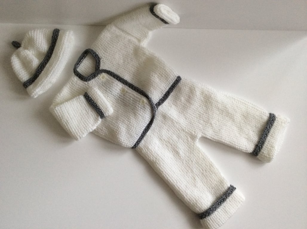 New born ( premmie )  baby set