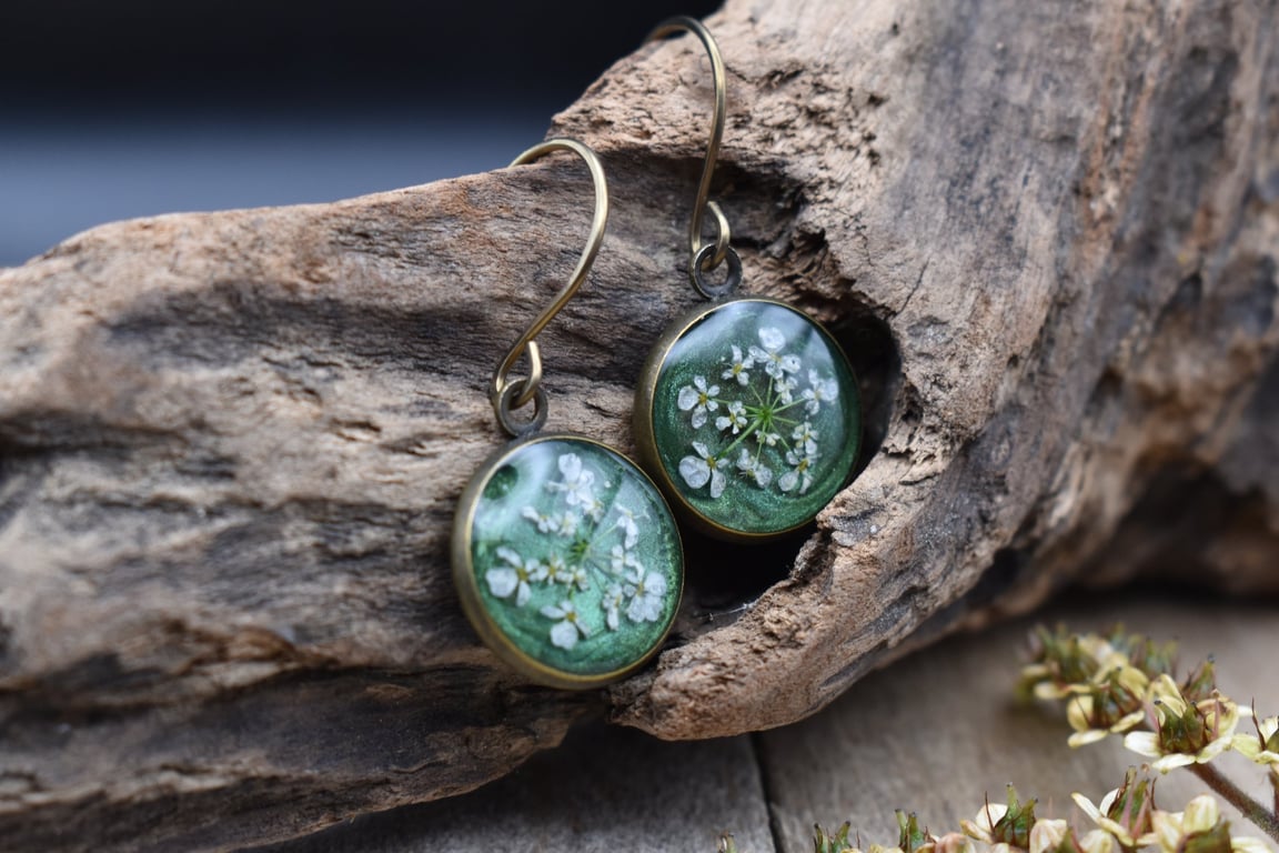Hypoallergenic Real Pressed Flower Resin Earrings, Titanium Ear Hooks, Green