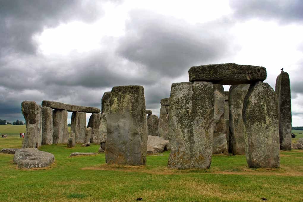 Stonehenge Wiltshire England UK 18"x12" Print