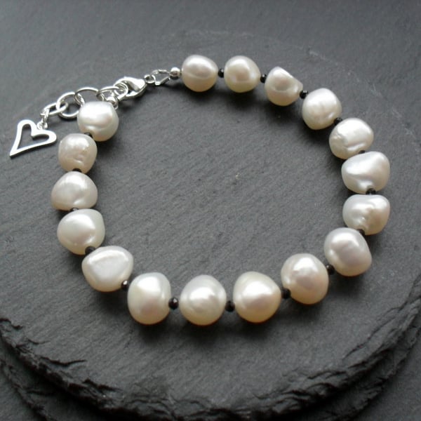 Sterling Silver Freshwater Pearls and Black Spinel Gemstone Bracelet