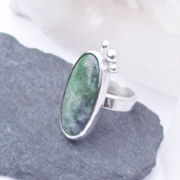 Green Ring Chrome Diopside Sterling Silver Size M Boho Ring , handmade Ring