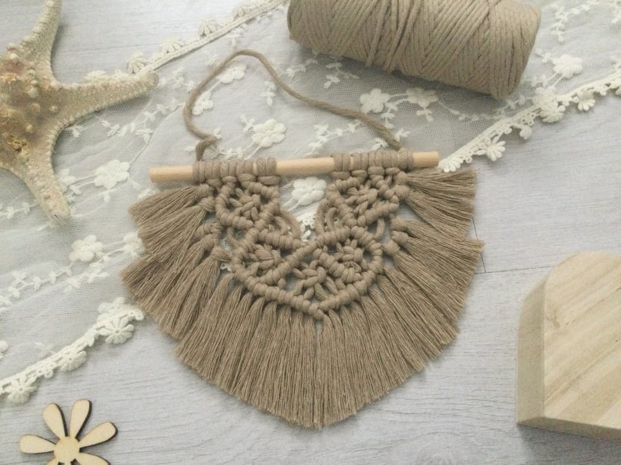 Macrame Wall hanging, woven wall hanging, home decor, new home gift, boho gift 