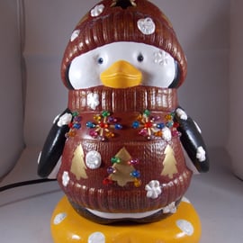 Ceramic Christmas Xmas Novelty Penguin Bird Table Lamp Light Ornament Decoration