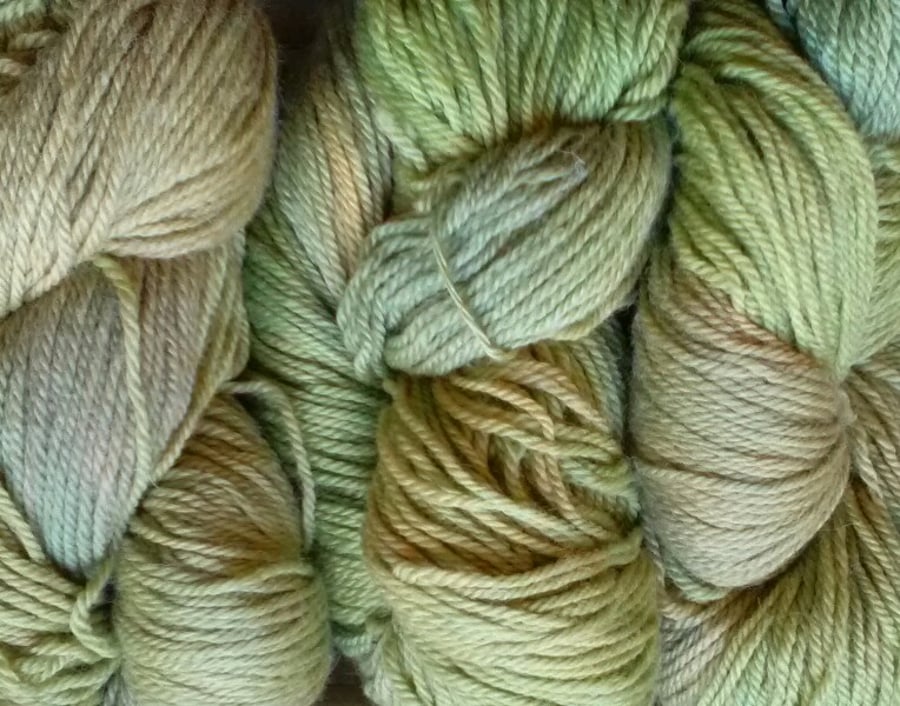 100g Hand-dyed 100% WOOL DK British sheep breeds Camouflage