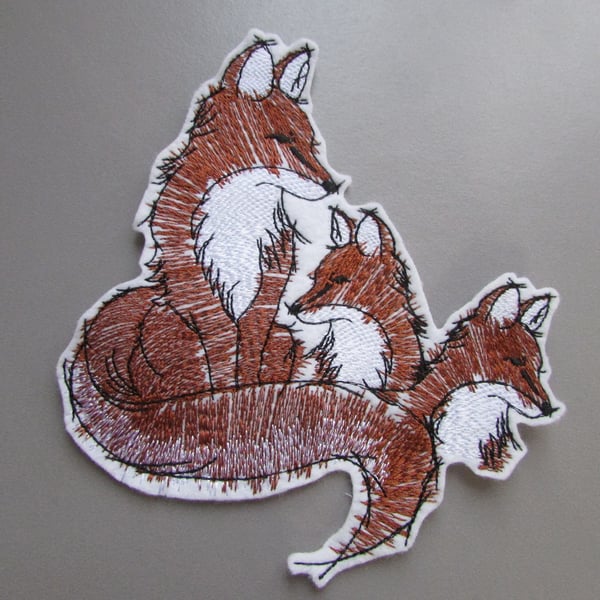 Embroidered Fox with Cubs Applique Patch