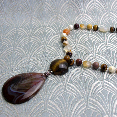 Agate Necklace, Agate Pendant Necklace, Brown Semi-Precious Stone Necklace CC83