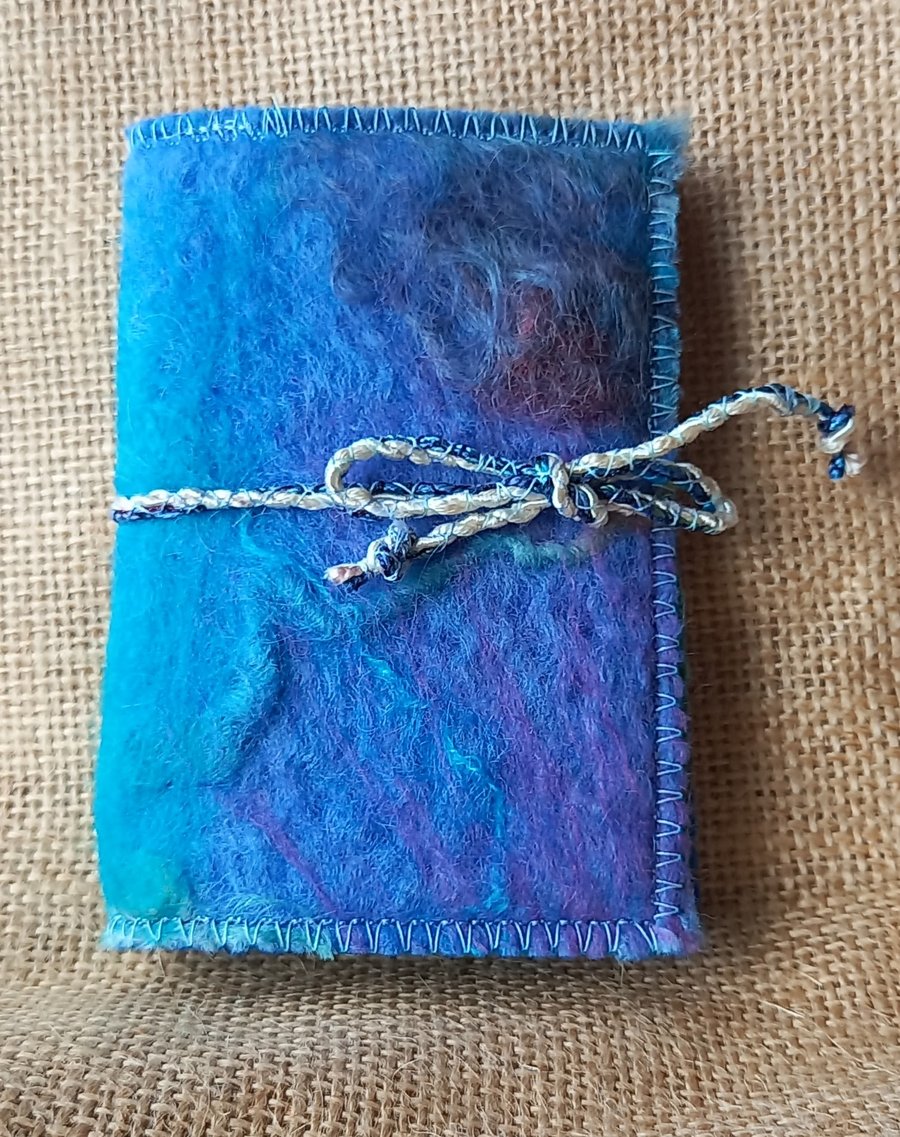 Handmade Felt Needle Case – Handmade Needle Book for Sewing Needles & Pins 