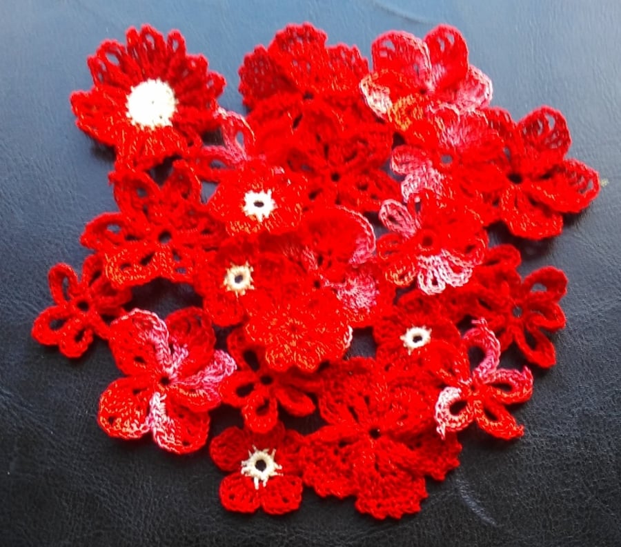 LOVELY PACK OF 20 RED &  MULTI FLOWER MIX - EMBELLISHMENTS FOR CRAFTS & CARDS