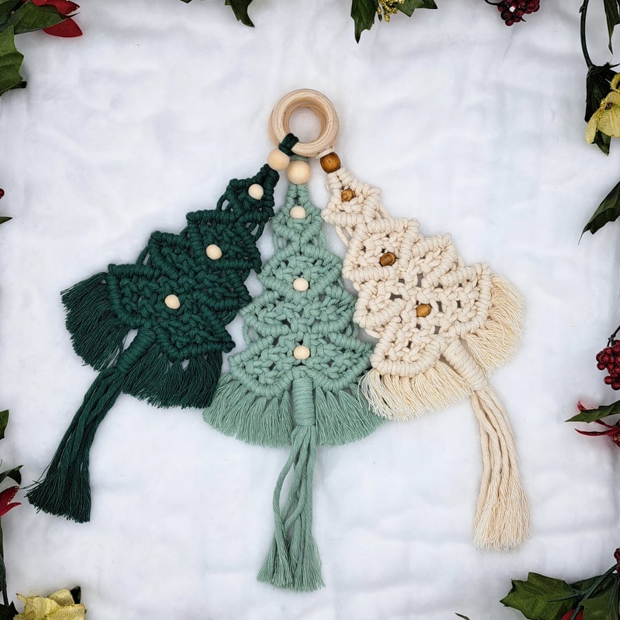 Macrame Christmas tree wall decoration
