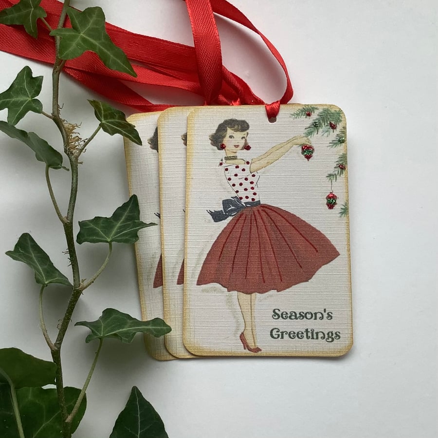 CHRISTMAS GIFT TAGS ( set of 3) ' Retro Greetings'. Vintage -style. 