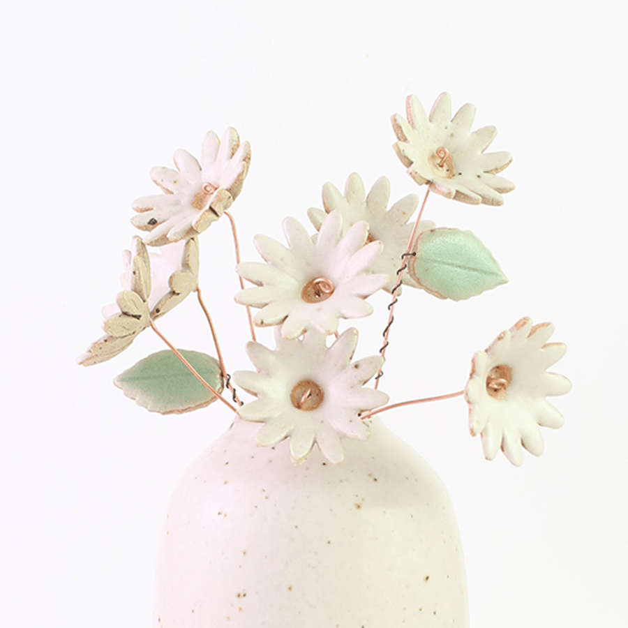Large White Daisy Ceramic Flower Bouquet