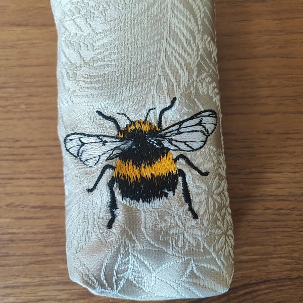 Tissue Holder grey with embroidered Bee