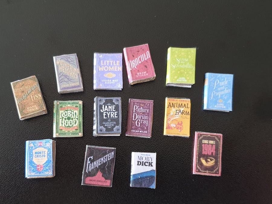 Set of 14 miniature Dollshouse Books, book nook, diorama