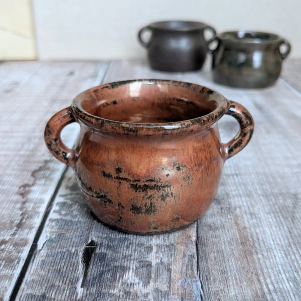 Perfectly imperfect Small ceramic cauldron tealight, copper