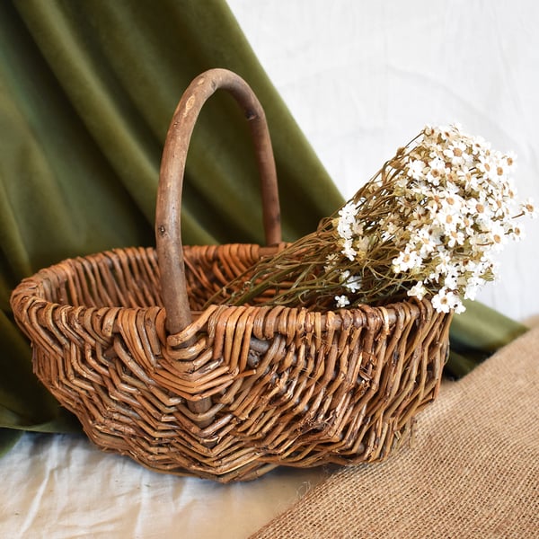 Nutley's Beautiful Small Hand-Made Rustic Willow Garden Trug