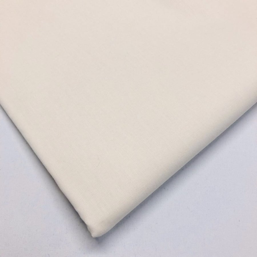 Plain 100% Cotton  ROUND Tablecloth  145cm IVORY
