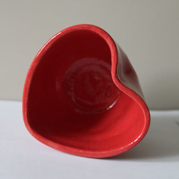 Handleless Heart Mug 